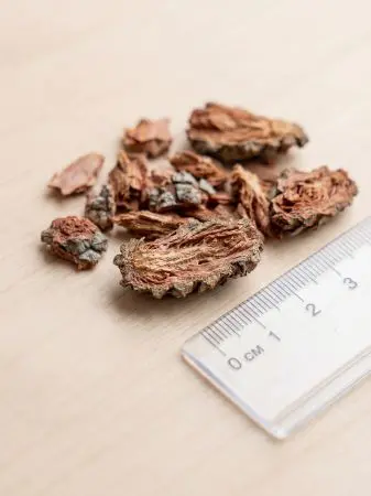 Мульча для комнатных растений из шишек резаных 500 гр