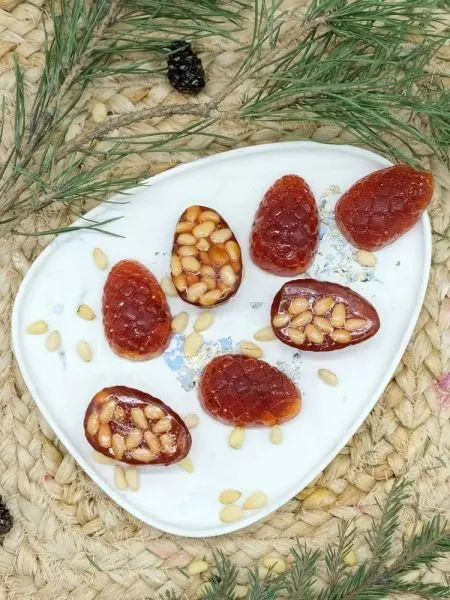 Мармелад сосновый с Кедровыми орешками, 1 кг Мармелад сосновый с Кедровыми орешками, 1 кг